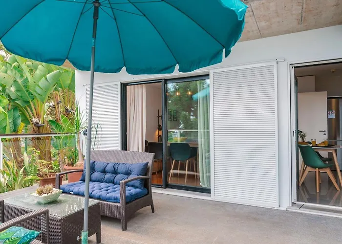 Barreiros Ii By An Island