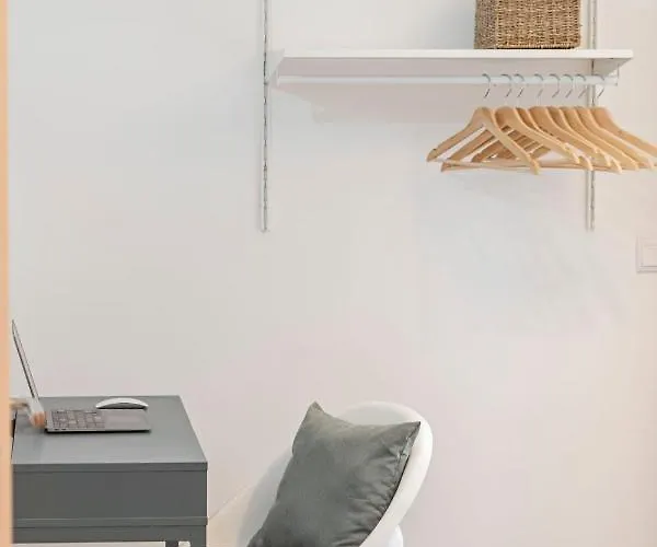 Barreiros Ii By An Island פונשל