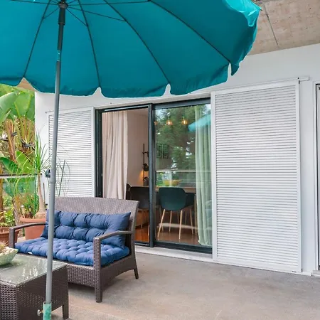 Barreiros Ii By An Island